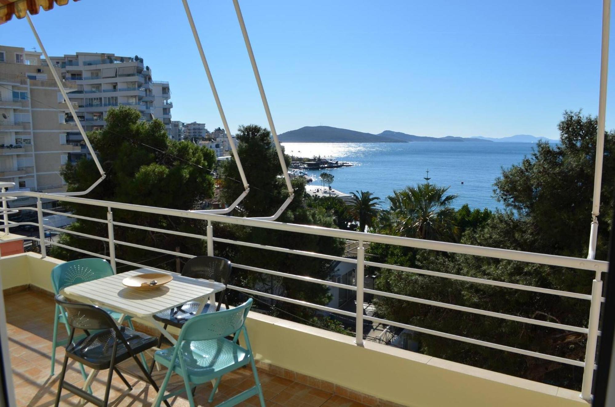 Saint Tropez Apartment Sarande Exterior photo