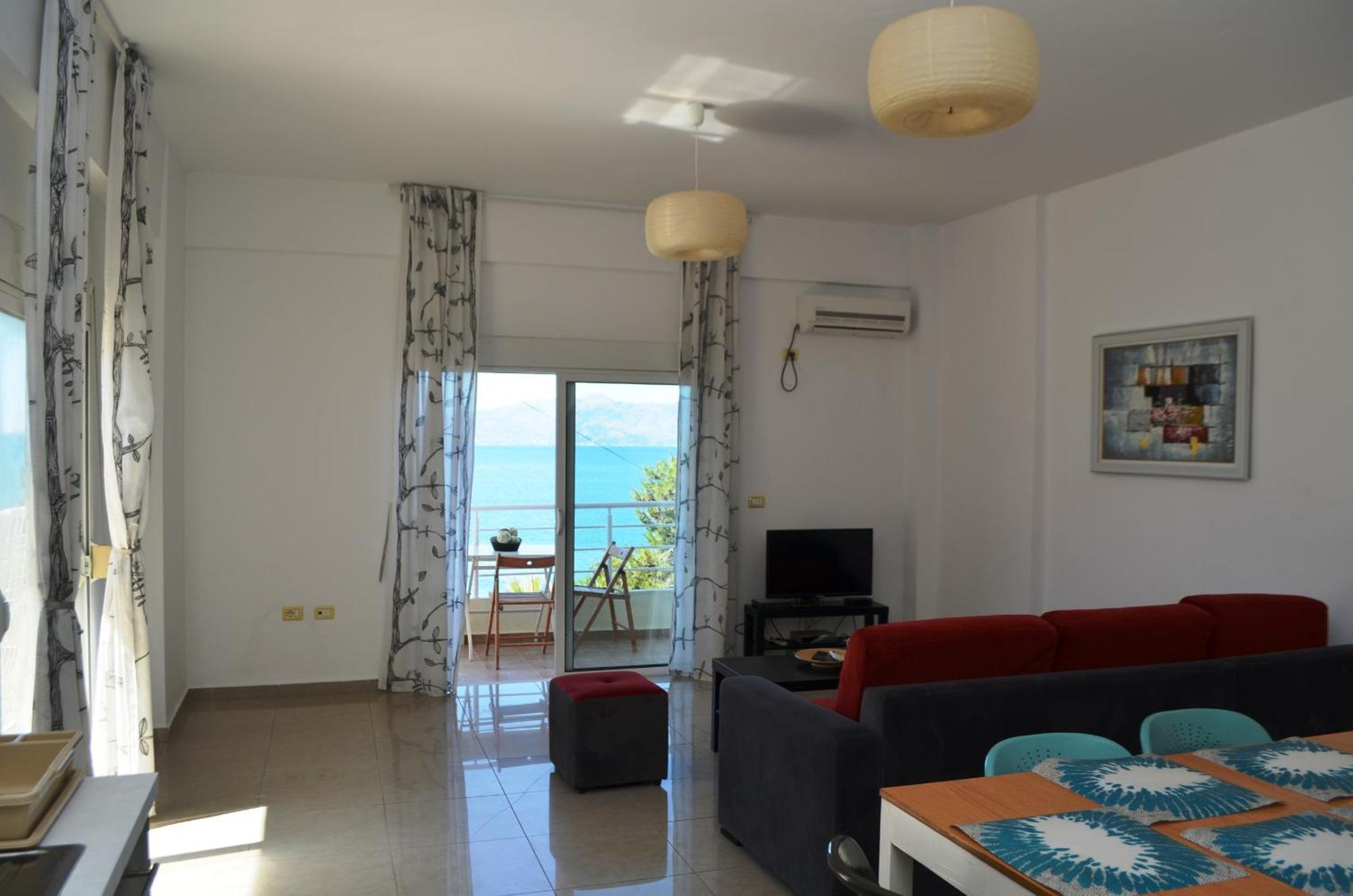 Saint Tropez Apartment Sarande Exterior photo